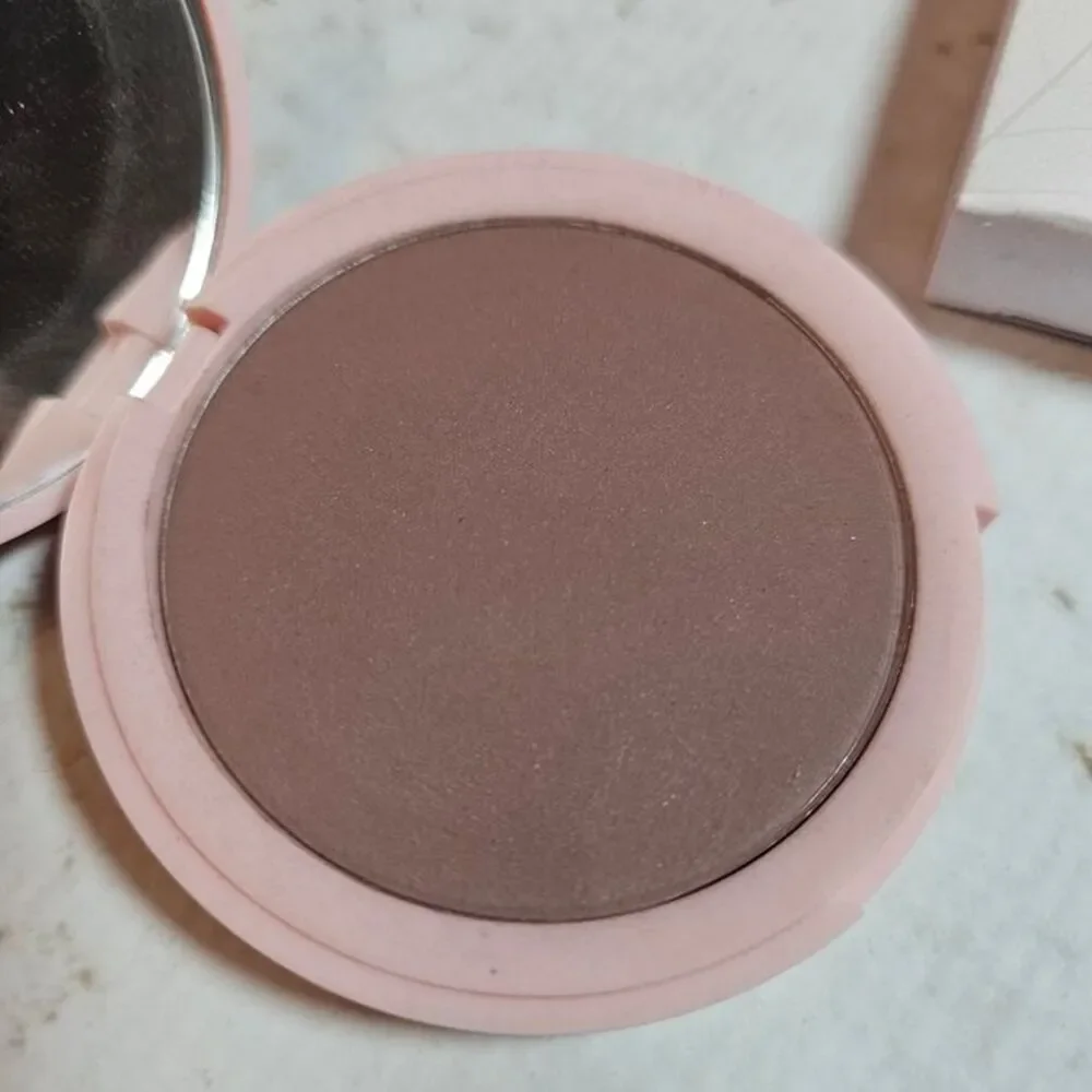 NEW Red Aspen Blush Mauve Bloom Lightweight Creamy Powder Long Lasting